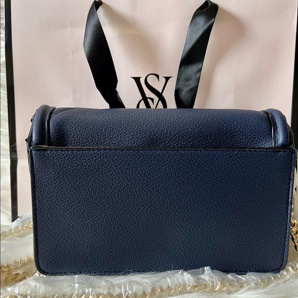 🎉🎉SOLD🎉🎉NWT Victoria’s secret - Picture 2 of 3